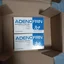 Caja de pastillas Adenofrin y elementos visuales