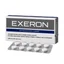 Pack de 20 comprimidos de Exeron sobre una encimera de farmacia neutra, junto a un vaso de agua y un folleto, con señales sutiles de precaución y verificación.